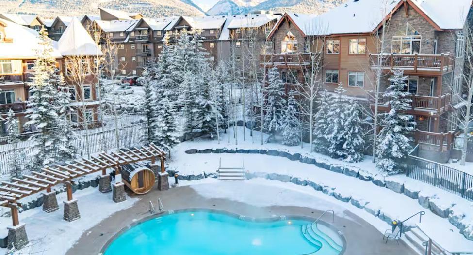 Spacious Penthouse Suite-King Beds-Pool & Hot Tub Кенмор Екстер'єр фото
